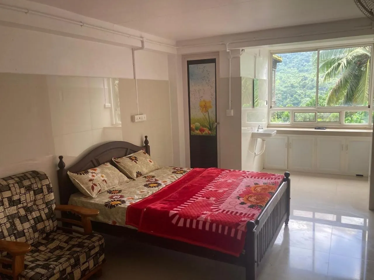 Athirappilly View Point Resort Kallana