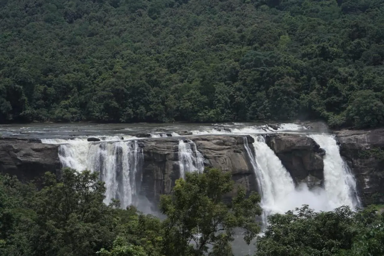Athirappilly View Point Resort Kallana
